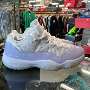 Women’s Air Jordan 11 Retro Low Pure Violet Size 6